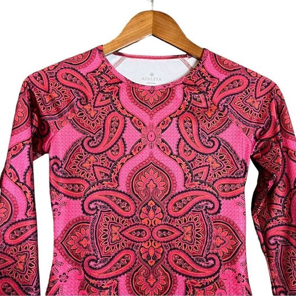 Athleta paisley print long sleeve work out shirt - Picture 2 of 9